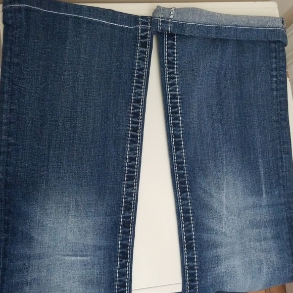 Perfect MissMe Jeans, Angel Wings, 27x30½ hemmed - Picture 5 of 7